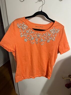 💜 Large Rebecca Malone Orange Short-Sleeve Tee with Ivory Floral Embroidery